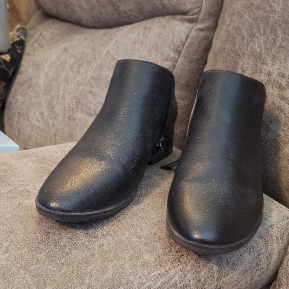 SOUL Naturalizer, New Black Ankle Boots. Only Worn Once.